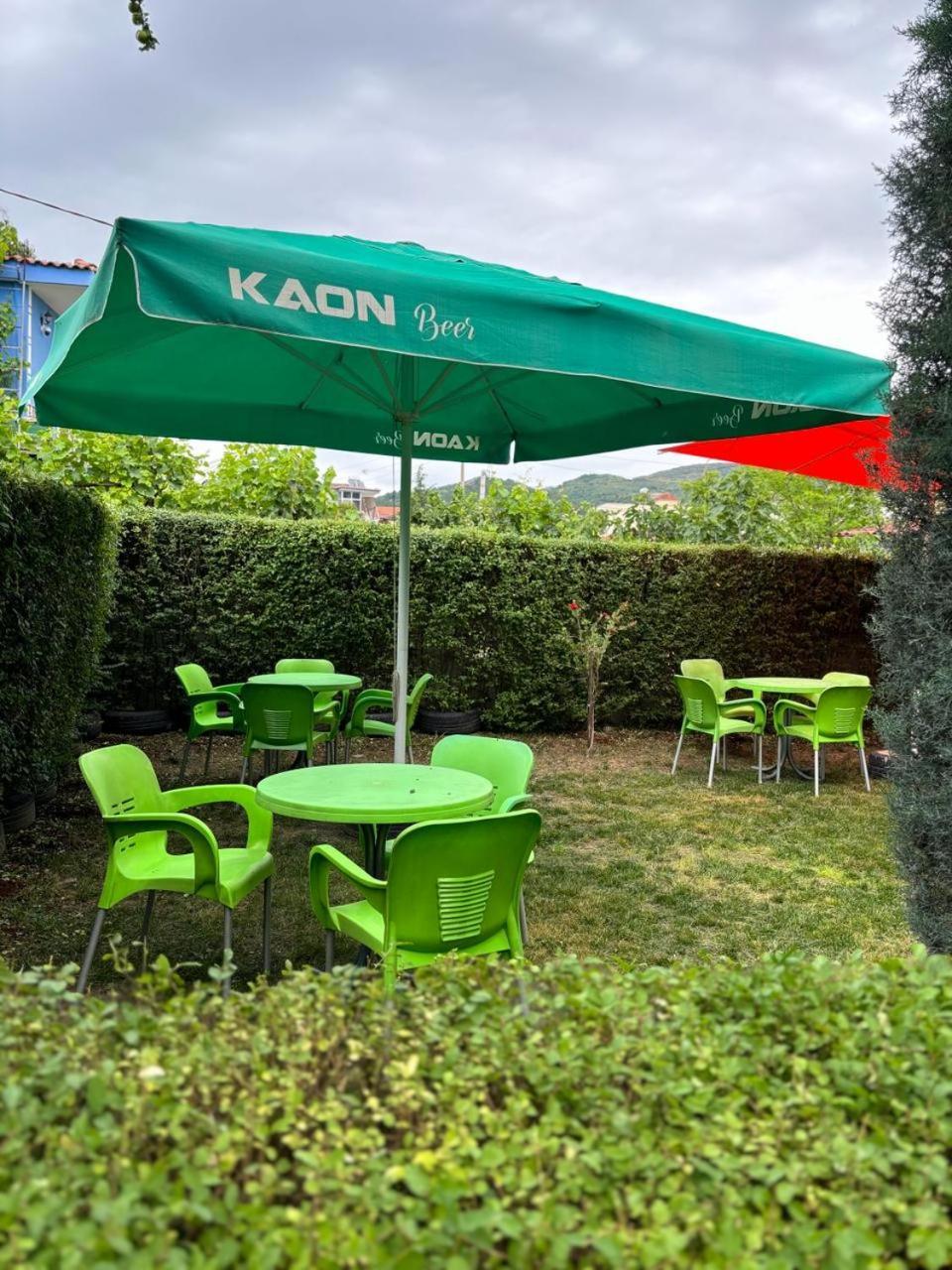 Guest House Adi Hoxha 베라트 외부 사진